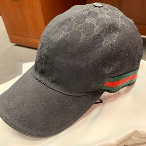 Gucci Men’s Black Canvas Baseball Hat
